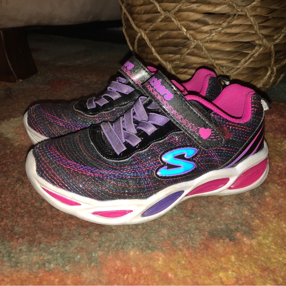 Sketchers shoes